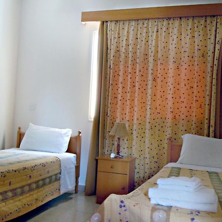 Rododafni Villas Klorakas Екстериор снимка