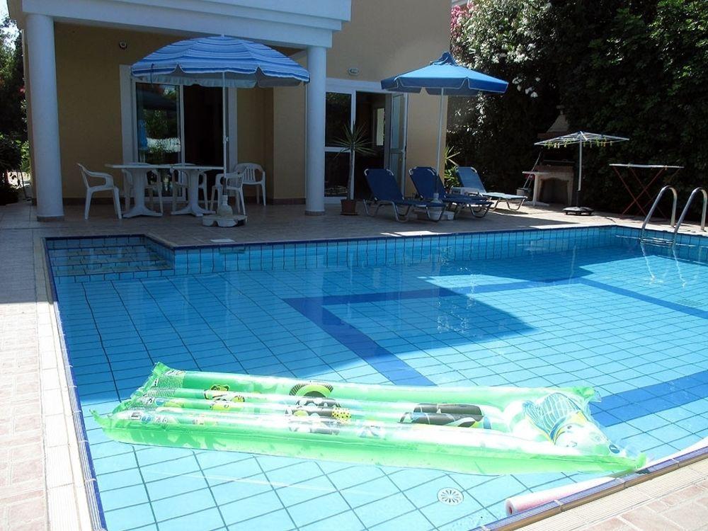 Rododafni Villas Klorakas Екстериор снимка