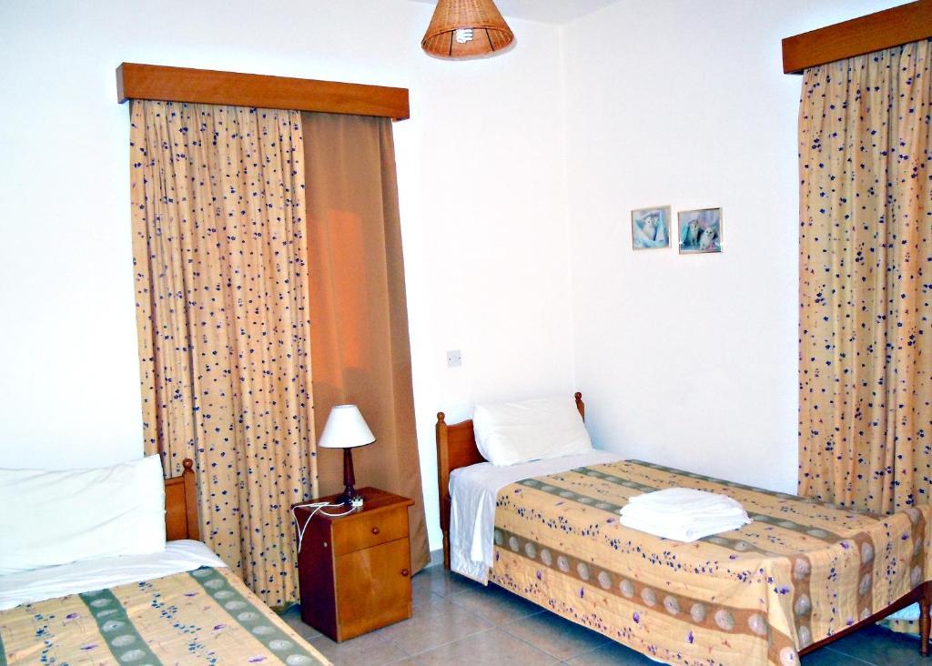 Rododafni Villas Klorakas Стая снимка